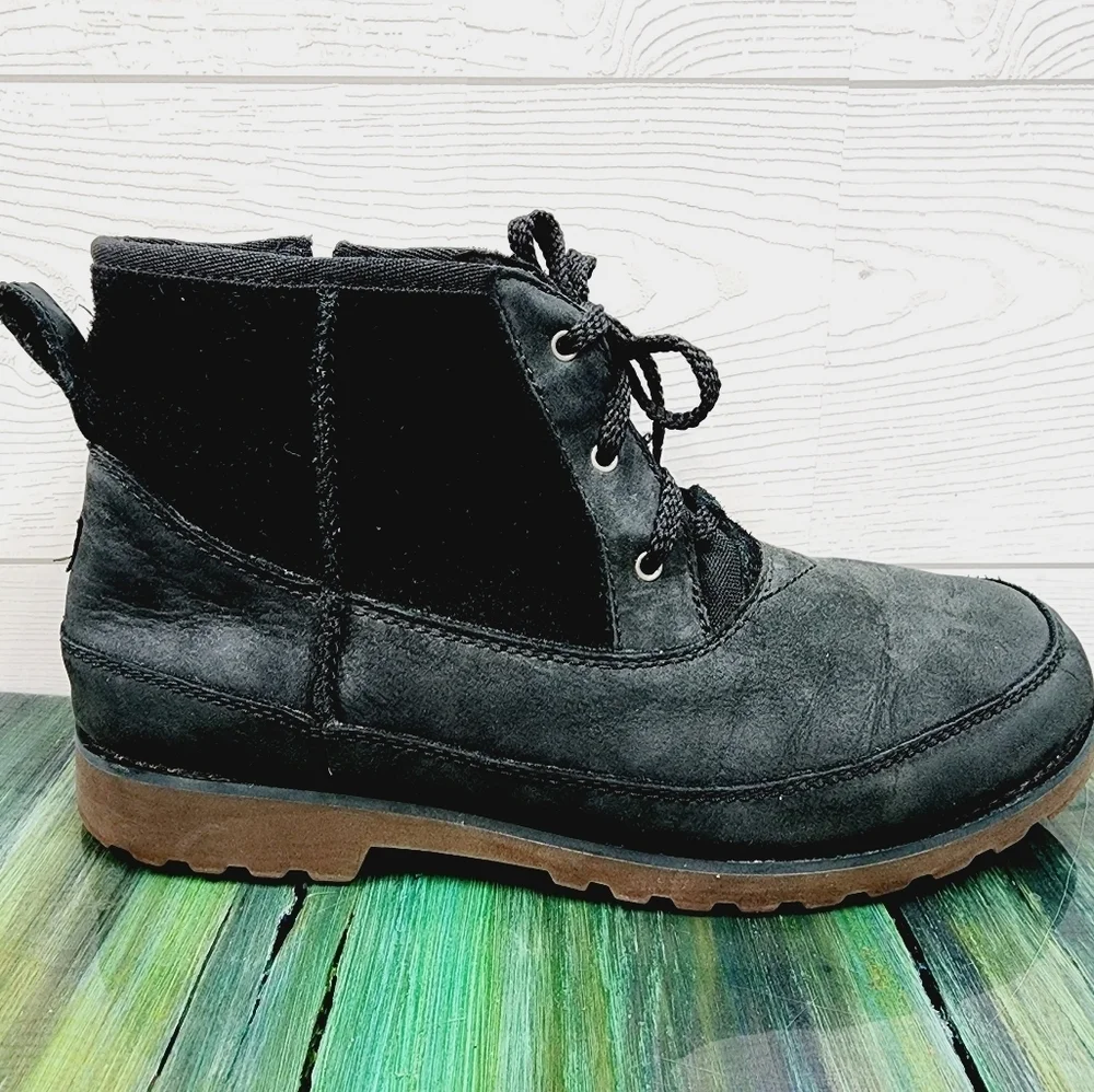 UGG Bradley Ankle Boot‎